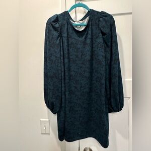 Elegant Black & Green Patterned Dress